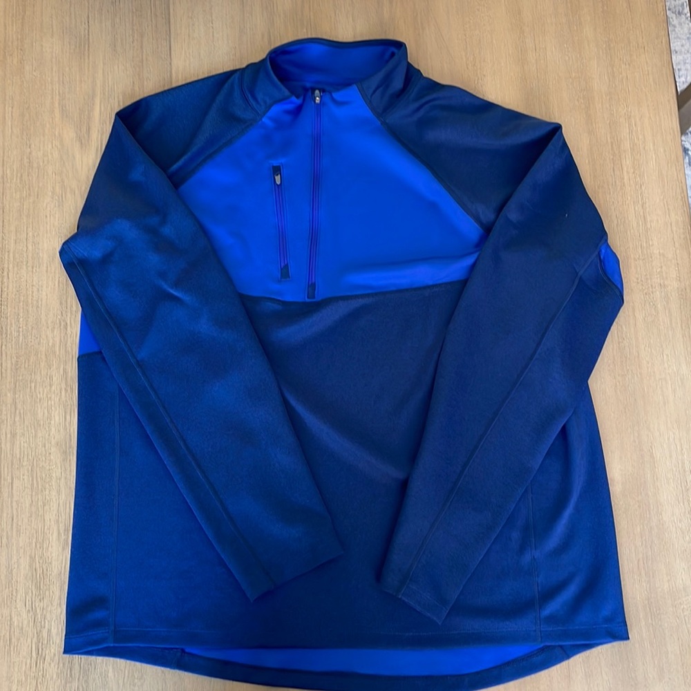 The Outfitters Half Zip Sport Tech Pullover